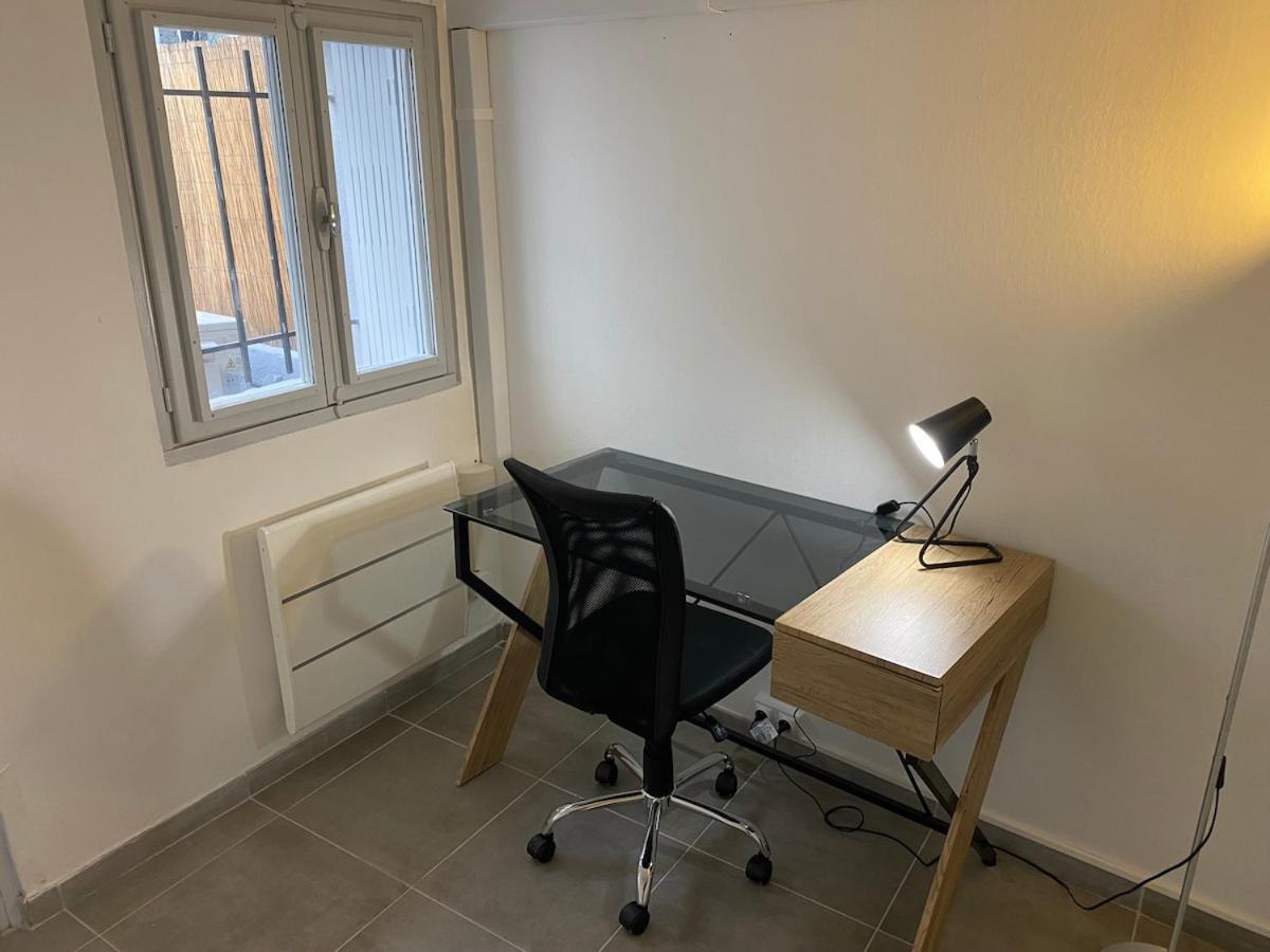 Superbe Appartement Climatise Avec Patio Montpellier Kültér fotó